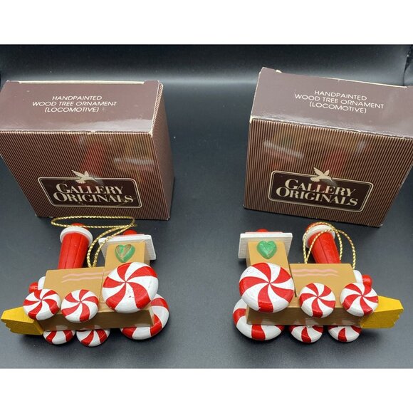 2 Avon Gallery Originals Wooden Train Ornaments Peppermint Wheels with Boxes - Picture 4 of 11
